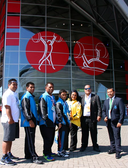 IMG_1567 Team outside Clyde auditorium_260714